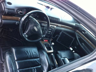 Illustration for article titled Could This 4.2-Equipped 2002 Audi S4 Pull $9,999?